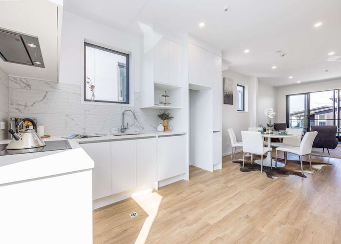  at 6/54 Taharato Road, Forrest Hill, North Shore City, Auckland