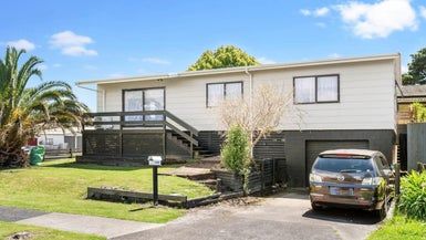  at 2/11 Bluewater Place, Wattle Downs, Auckland