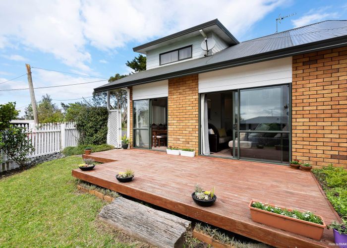  at 2/78A Woodglen Road, Glen Eden, Auckland