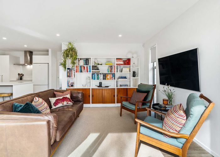  at 2/3 Nyoli Street, Northcote, Christchurch