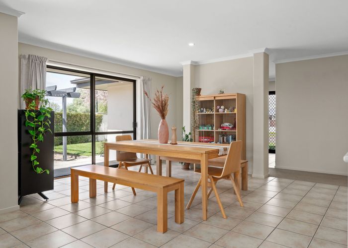  at 2 Lavenham Place, Rototuna, Hamilton, Waikato