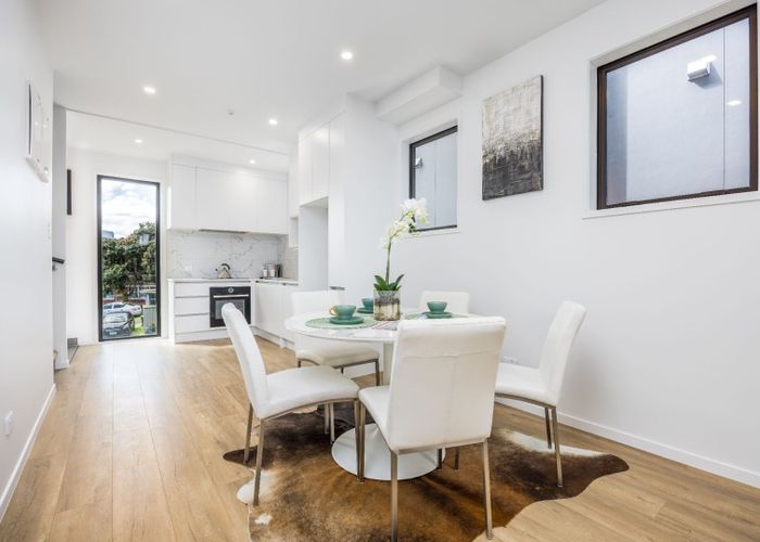  at 4/54 Taharoto Rd , Takapuna, North Shore City, Auckland