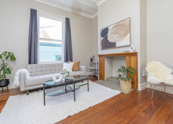  at 14 Kingsland Avenue, Kingsland, Auckland