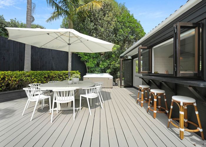  at 12 Pounamu Avenue, Greenhithe, North Shore City, Auckland