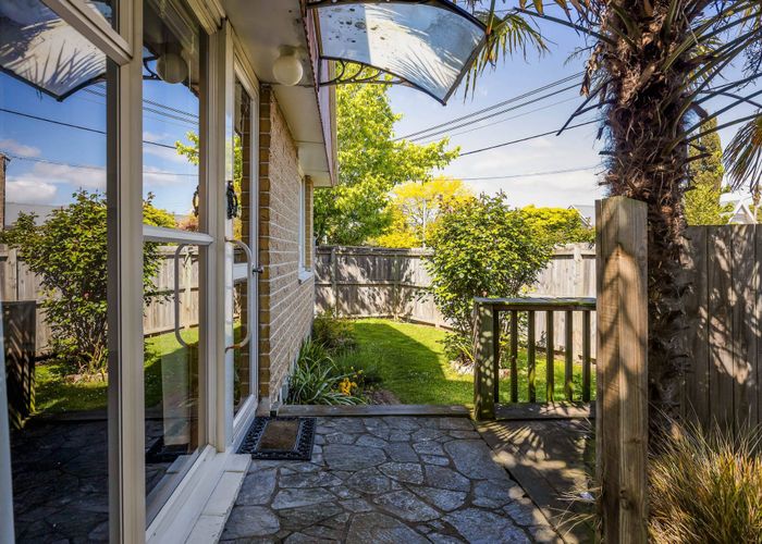  at 1/140 Champion Street, Edgeware, Christchurch
