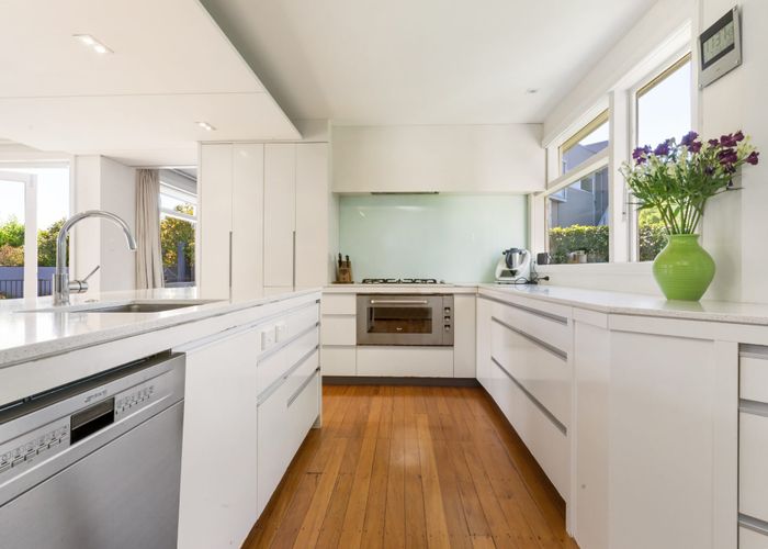  at 22 Royds Street, Fendalton, Christchurch