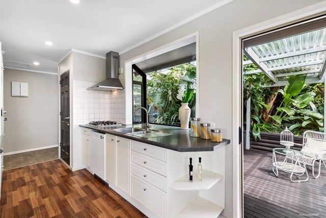  at 13 Stephen Lysnar Place, Hillsborough, Auckland