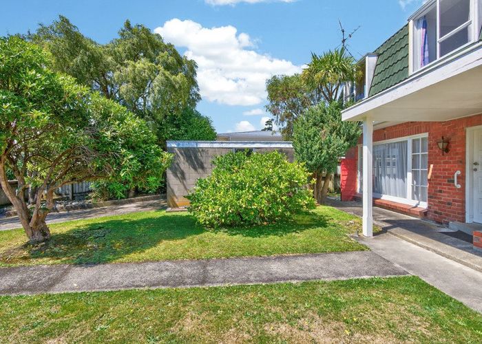  at 8A Kukupa Grove, Heretaunga, Upper Hutt, Wellington