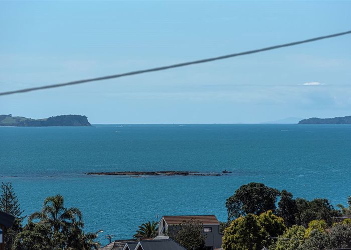  at 11A Montgomery Avenue, Rothesay Bay, Auckland