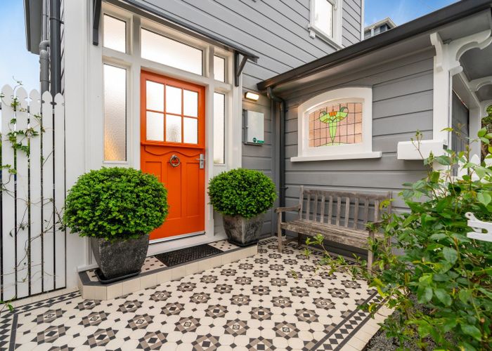  at 35 Queen Street, Mount Victoria, Wellington, Wellington