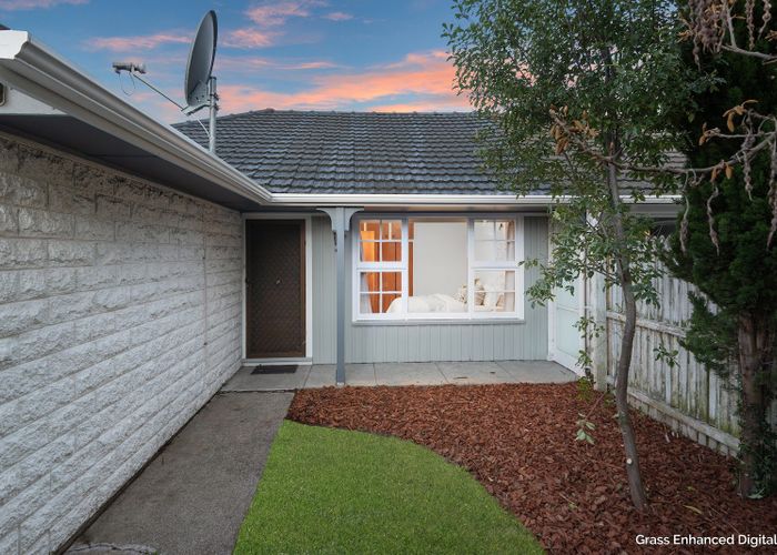  at 1/170 Waimairi Road, Ilam, Christchurch City, Canterbury