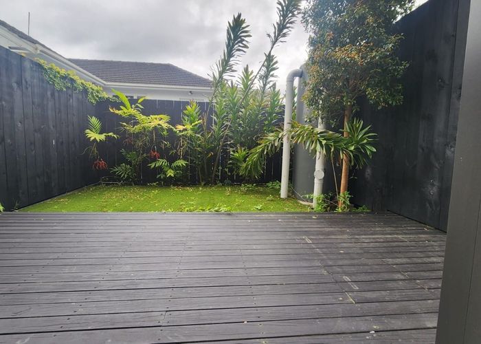  at 2/243 Mount Albert Road, Wesley, Auckland City, Auckland