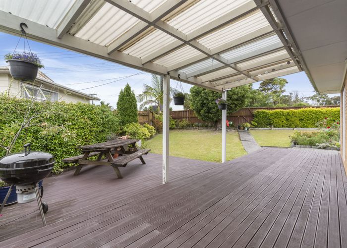  at 140 Colwill Road, Massey, Waitakere City, Auckland