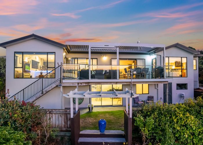  at 14 Spinnaker Drive, Whitby, Porirua