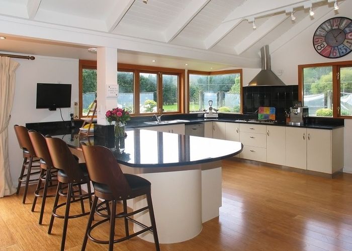 at 471C Paekakariki Hill Road, Pauatahanui, Porirua