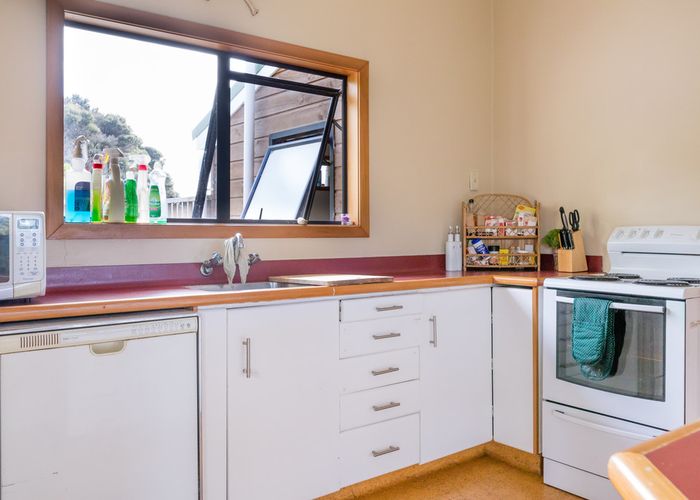  at 41 Cornwallis Road, Cornwallis, Auckland