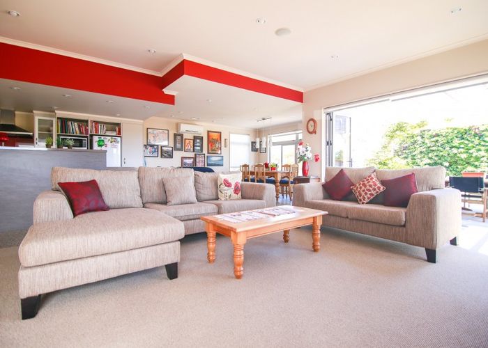  at 8 Warren Street, Foxton Beach, Foxton