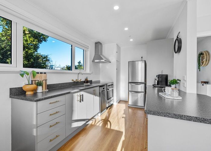  at 6 Westcott Street, Dallington, Christchurch