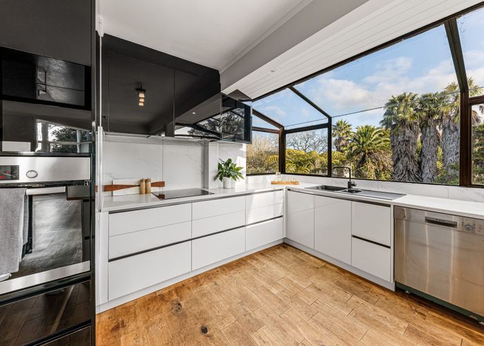  at 18 Outlook Road, Greenhithe, North Shore City, Auckland