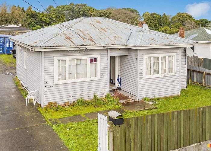  at 48 Hall Avenue, Otahuhu, Auckland