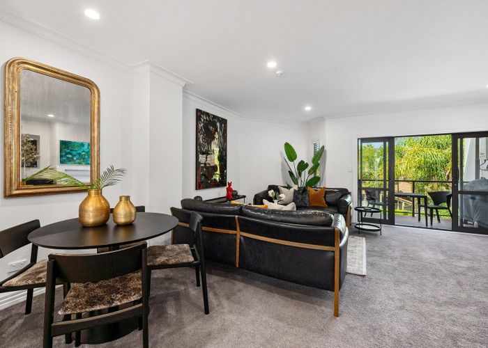  at 9/177 Hurstmere Road, Takapuna, Auckland