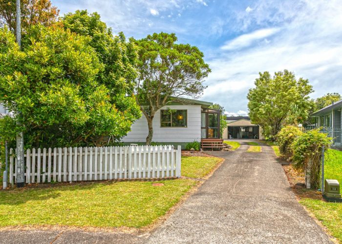  at 106 Waverley Place, Whangamatā