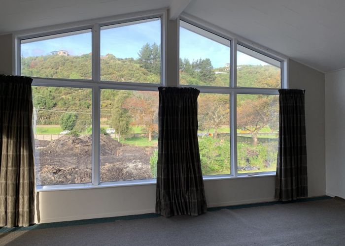  at 112 Main Road South, Raumati Beach, Paraparaumu
