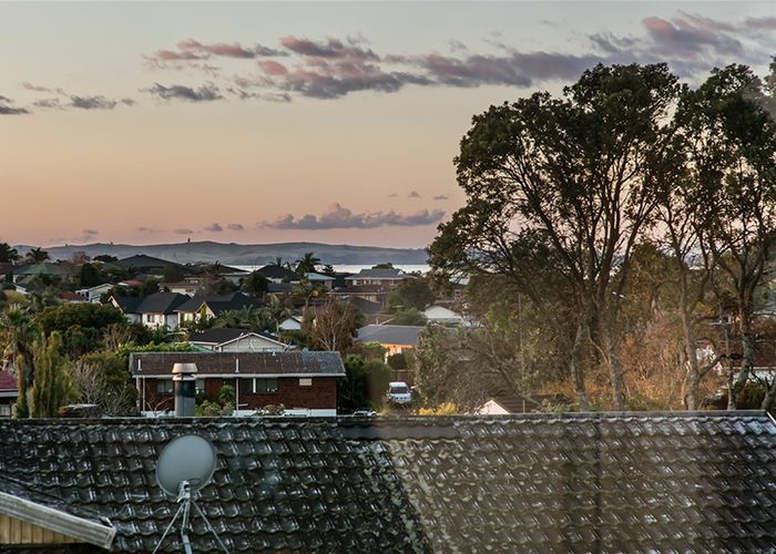  at 49 Murvale Drive, Bucklands Beach, Auckland