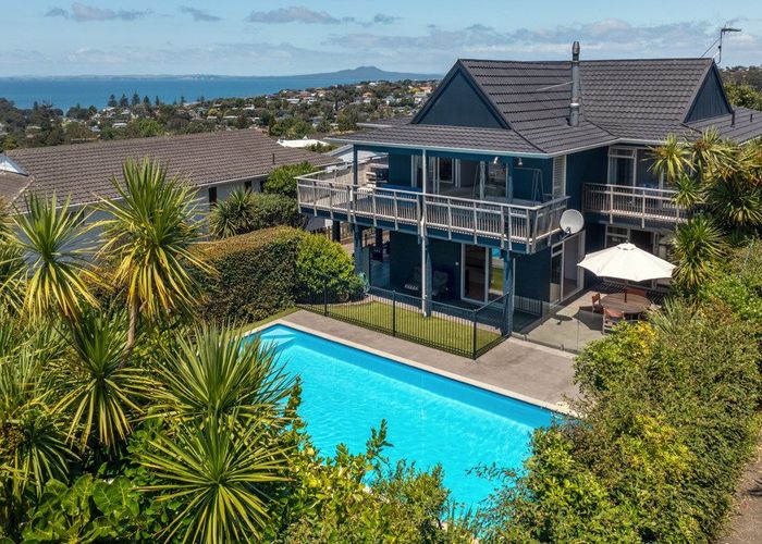  at 22 Summit Drive, Torbay, Auckland
