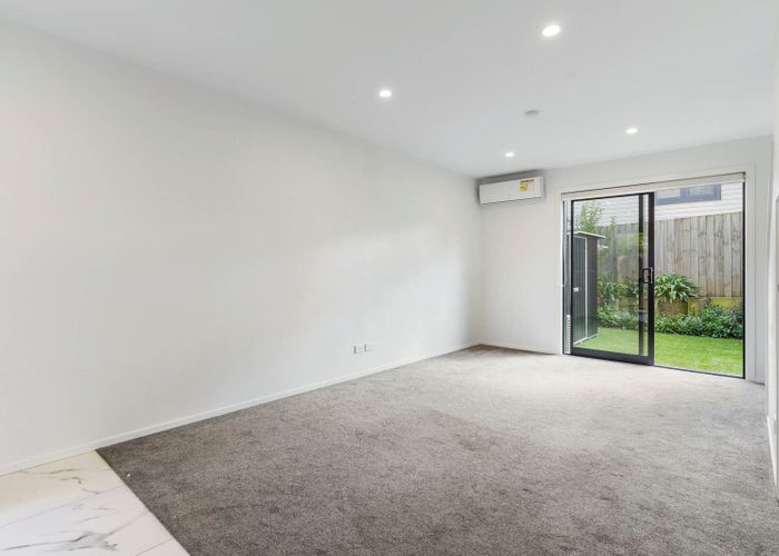  at 7/102 Millbrook Road, Sunnyvale, Waitakere City, Auckland