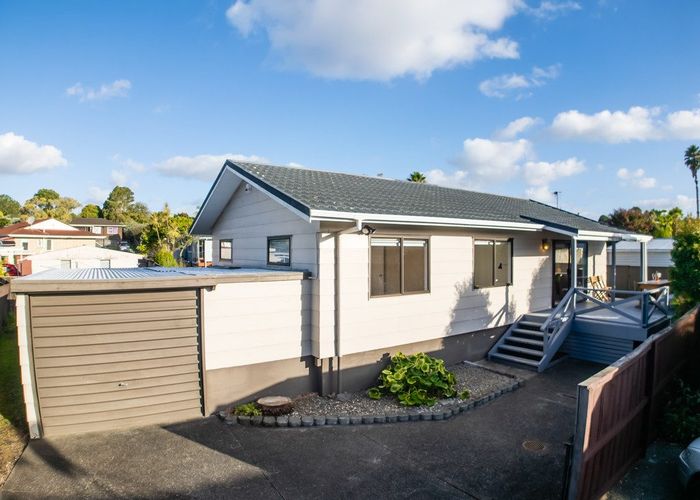  at 47A Thornlow Street, Glendene, Waitakere City, Auckland