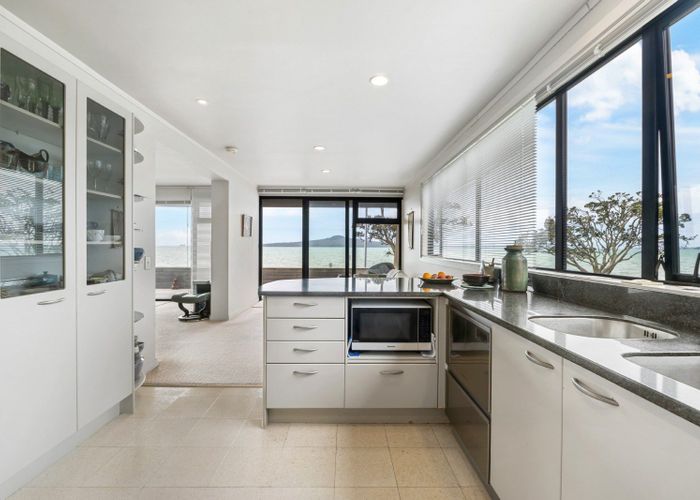  at 2/195 Tamaki Drive, Kohimarama, Auckland City, Auckland