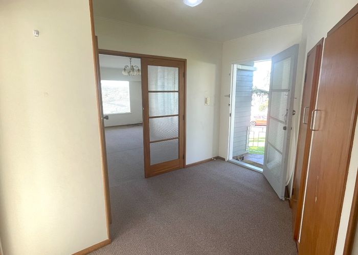  at 52 Fairclough Road, Beach Haven, North Shore City, Auckland