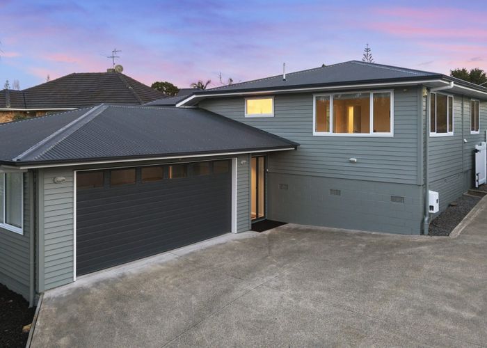  at 27 La Rosa Street, Green Bay, Auckland