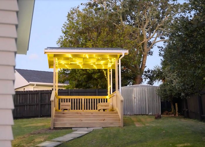 at 11 Redwood Drive, Massey, Auckland