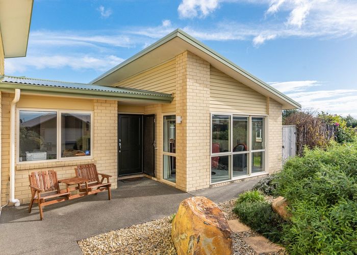  at 36 Pharazyn Avenue, Waikanae Beach, Waikanae
