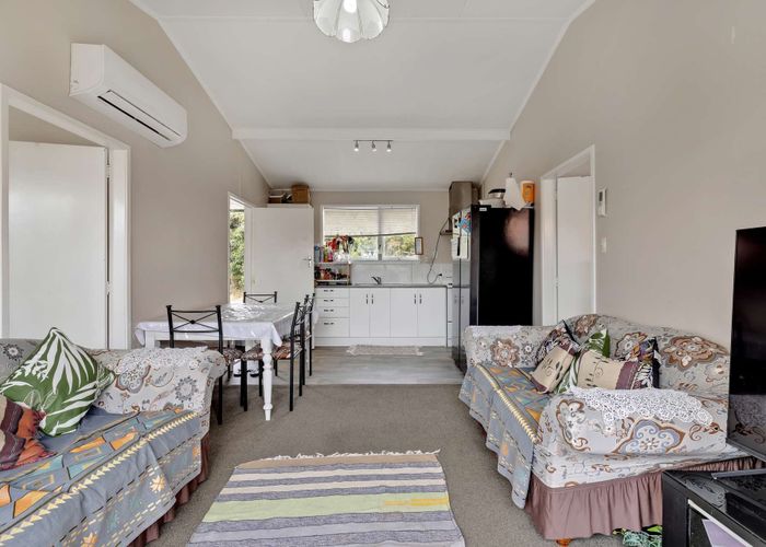  at 2/86 Weld Street, Redwoodtown, Blenheim