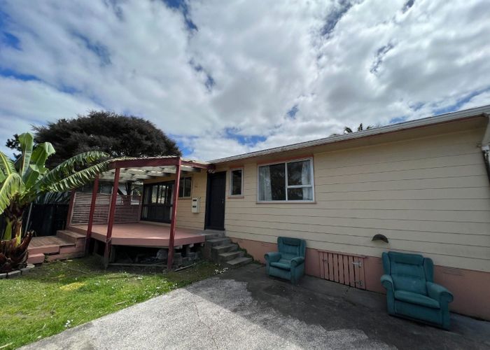  at 92 Bruce McLaren Road, Henderson, Waitakere City, Auckland