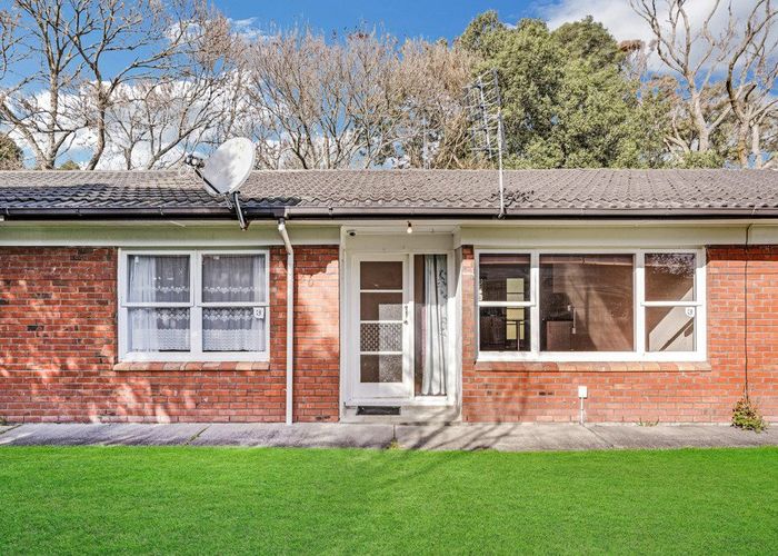  at 2/1 Snell Place, Pakuranga, Auckland