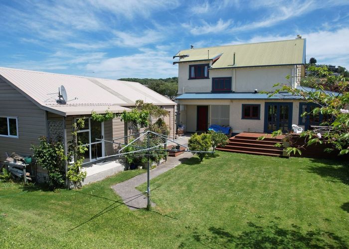  at 309 Thames Street, Oamaru