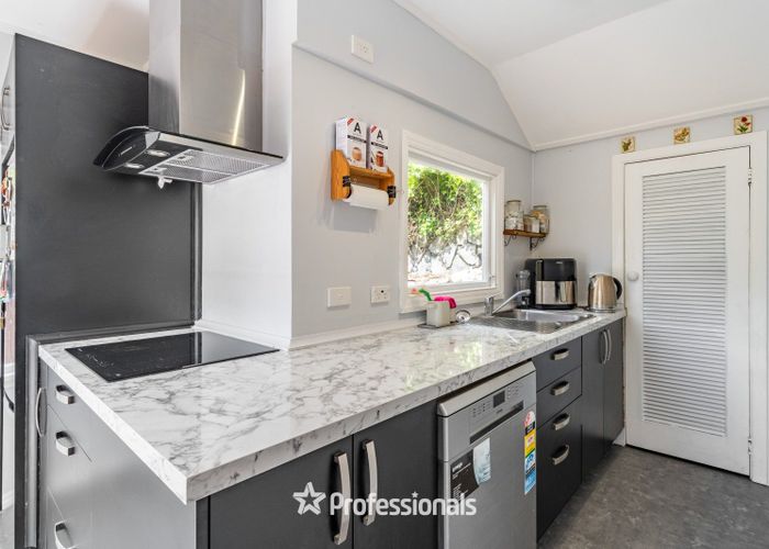  at 8 Beechwood Lane, Te Marua, Upper Hutt, Wellington