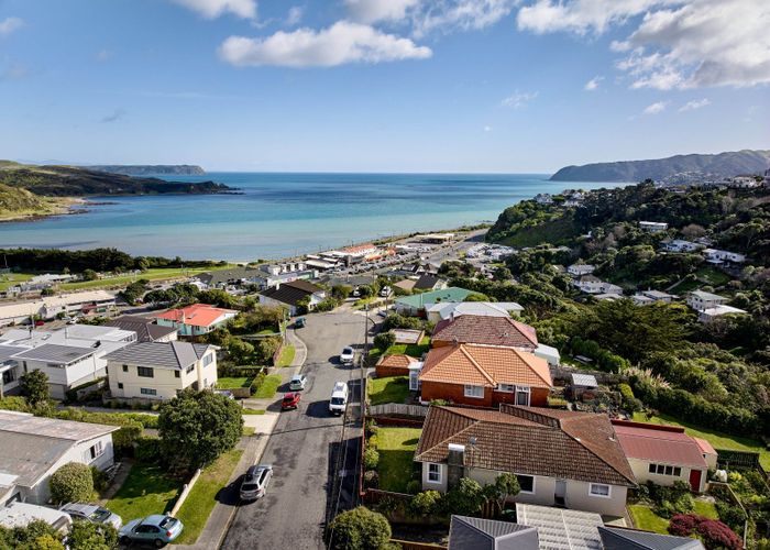  at 10 Walker Avenue, Paremata, Porirua