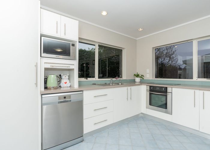  at 7 Kingsford Mews, Hamilton East, Hamilton