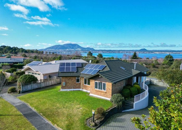  at 24 Kinder Street, Acacia Bay, Taupo