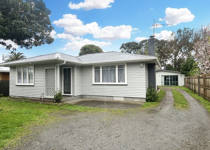  at 73 Martin Road, Paraparaumu Beach, Kapiti Coast, Wellington