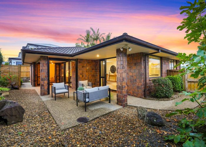  at 9A Rapaki Place, Te Atatu Peninsula, Waitakere City, Auckland