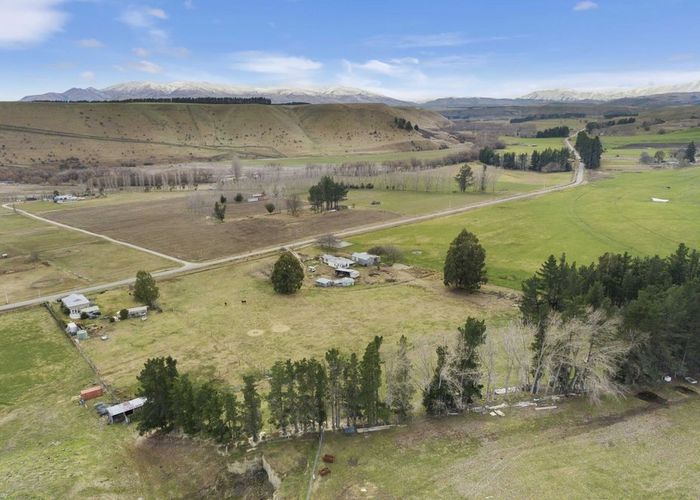  at 560 Ardgour Road, Tarras, Cromwell