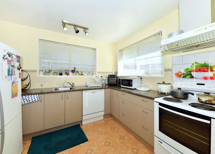  at 2/23C Craven Street, Sockburn, Christchurch