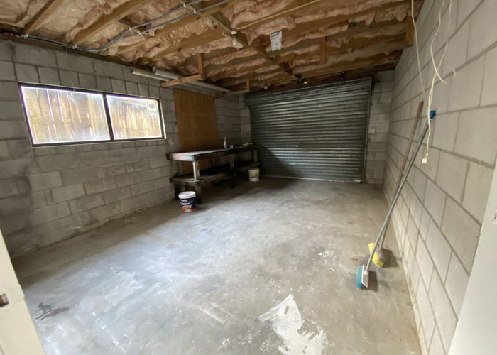  at 11 Birman Close, Half Moon Bay, Auckland