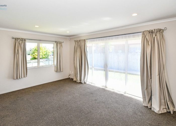 Recently sold 2 Carisbrook Crescent, Papakura homes.co.nz